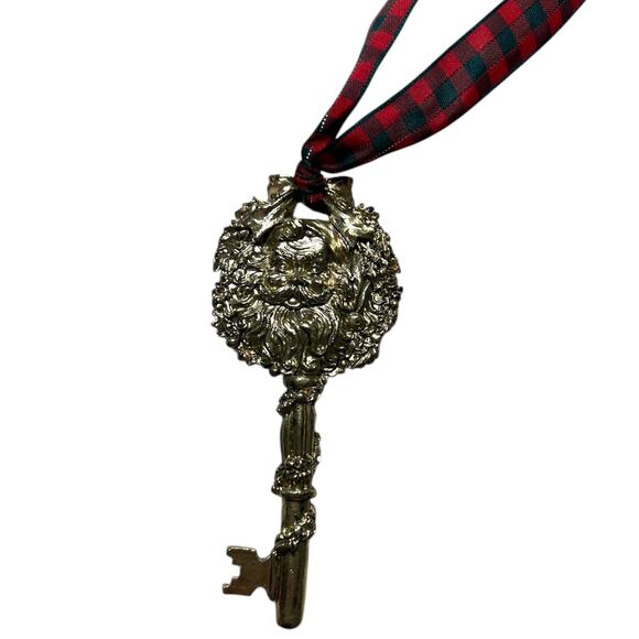 Longaberger 2002 Pewter Santa Key Christmas Ornament with Box - Picture 6 of 15